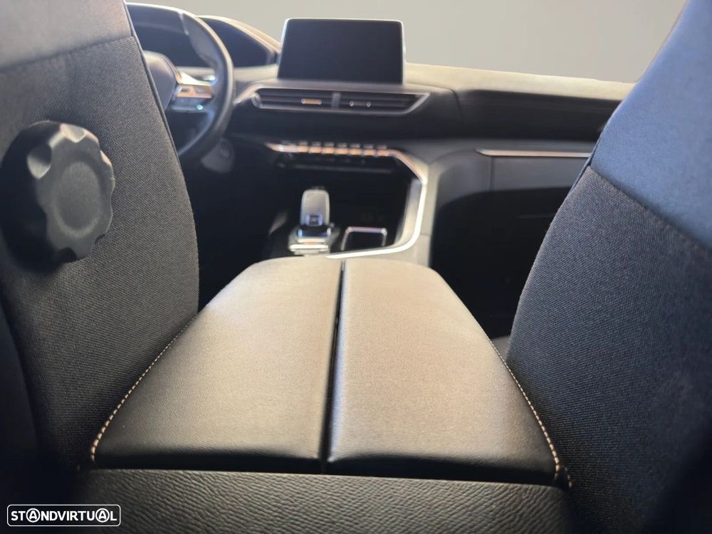Peugeot 5008 1.2 PureTech GT Line EAT8 - 22