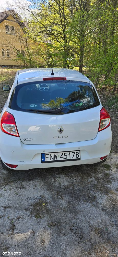 Renault Clio 1.2 16V Life - 5