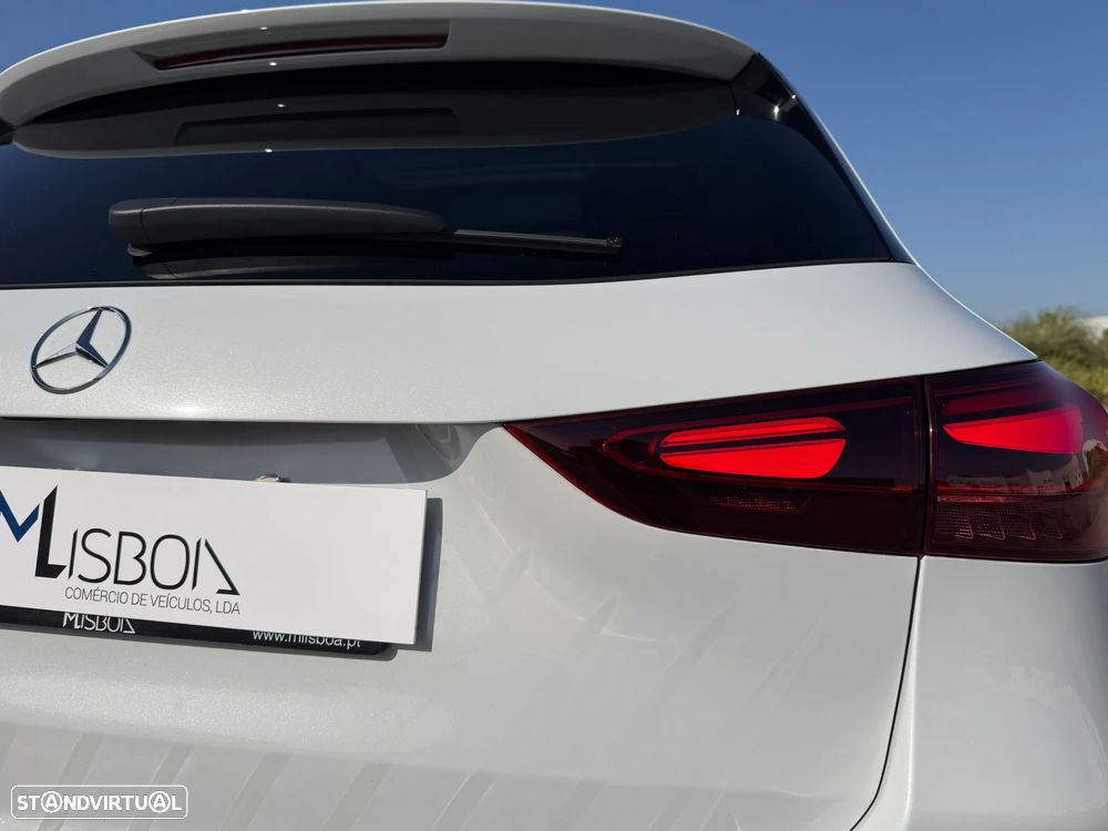 Mercedes-Benz GLA 180 d Progressive - 17