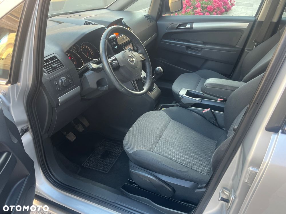 Opel Zafira 1.7 CDTI Cosmo EU5 - 9