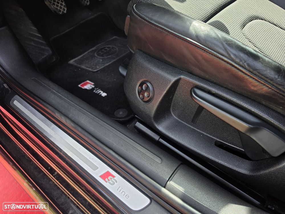 Audi A4 Avant 2.0 TDi S-line - 12