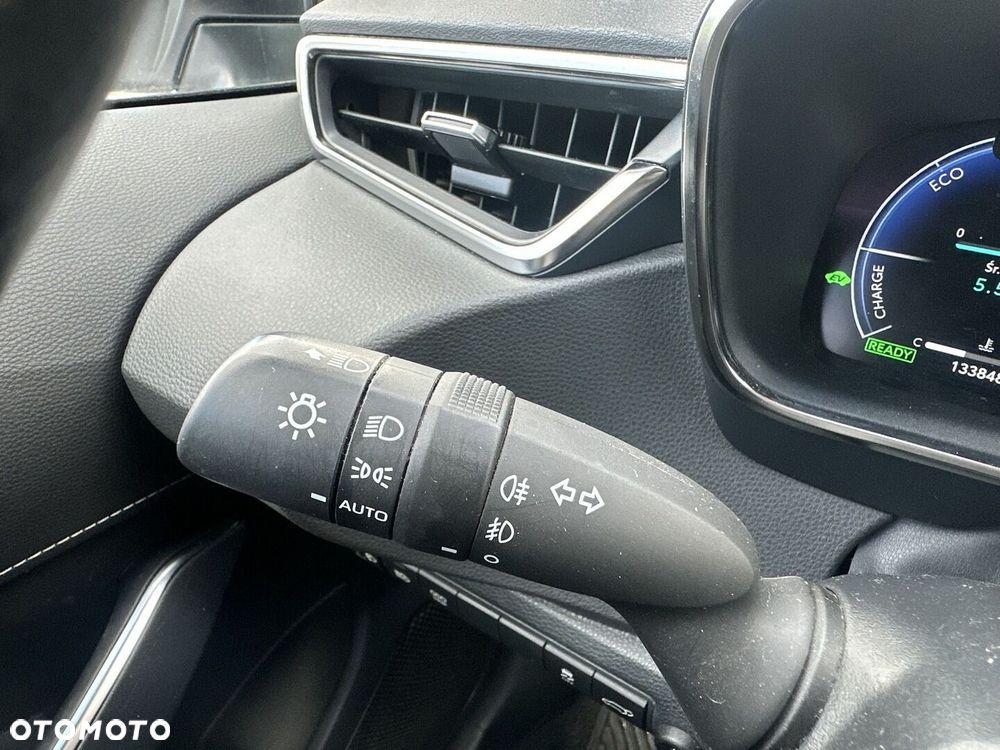 Toyota Corolla 1.8 Hybrid Style - 30