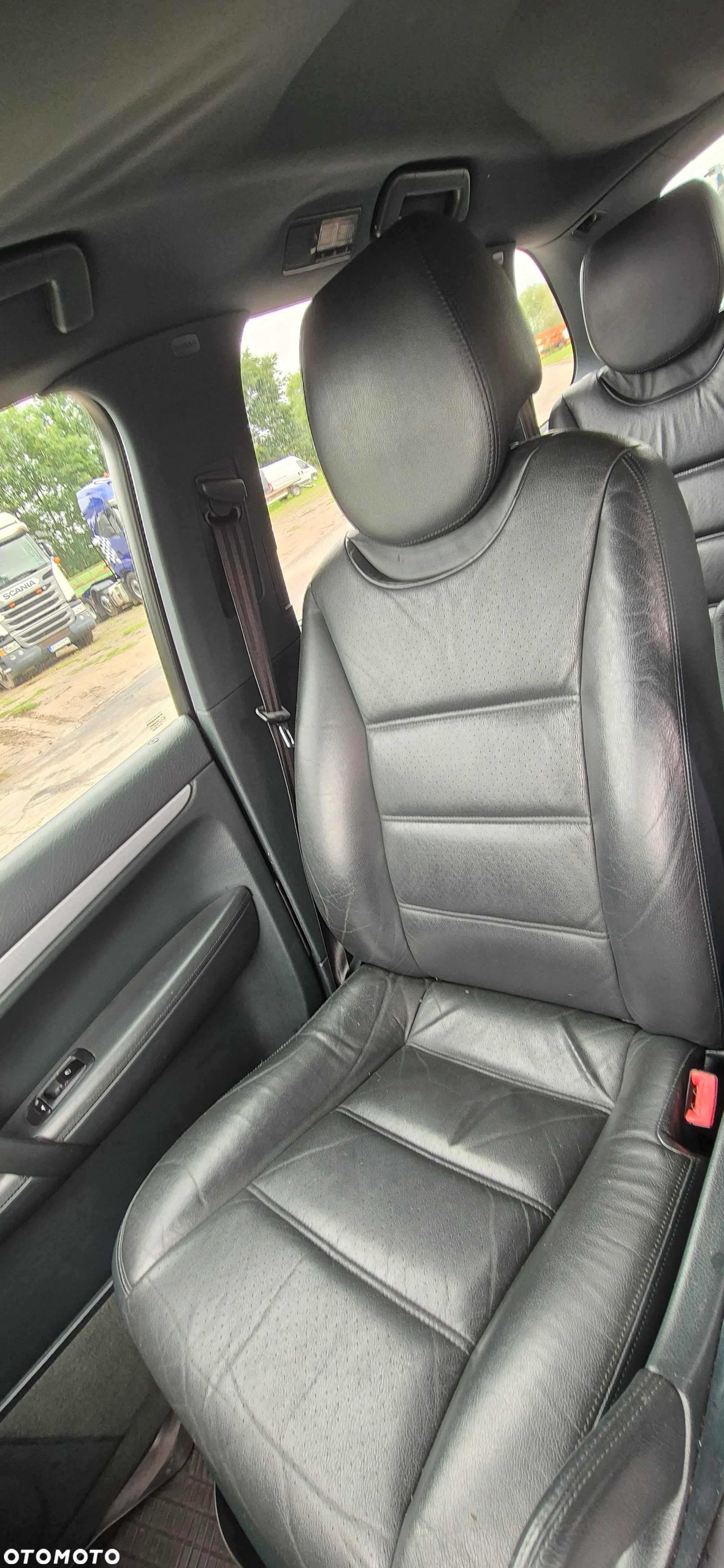 Porsche Cayenne - 30