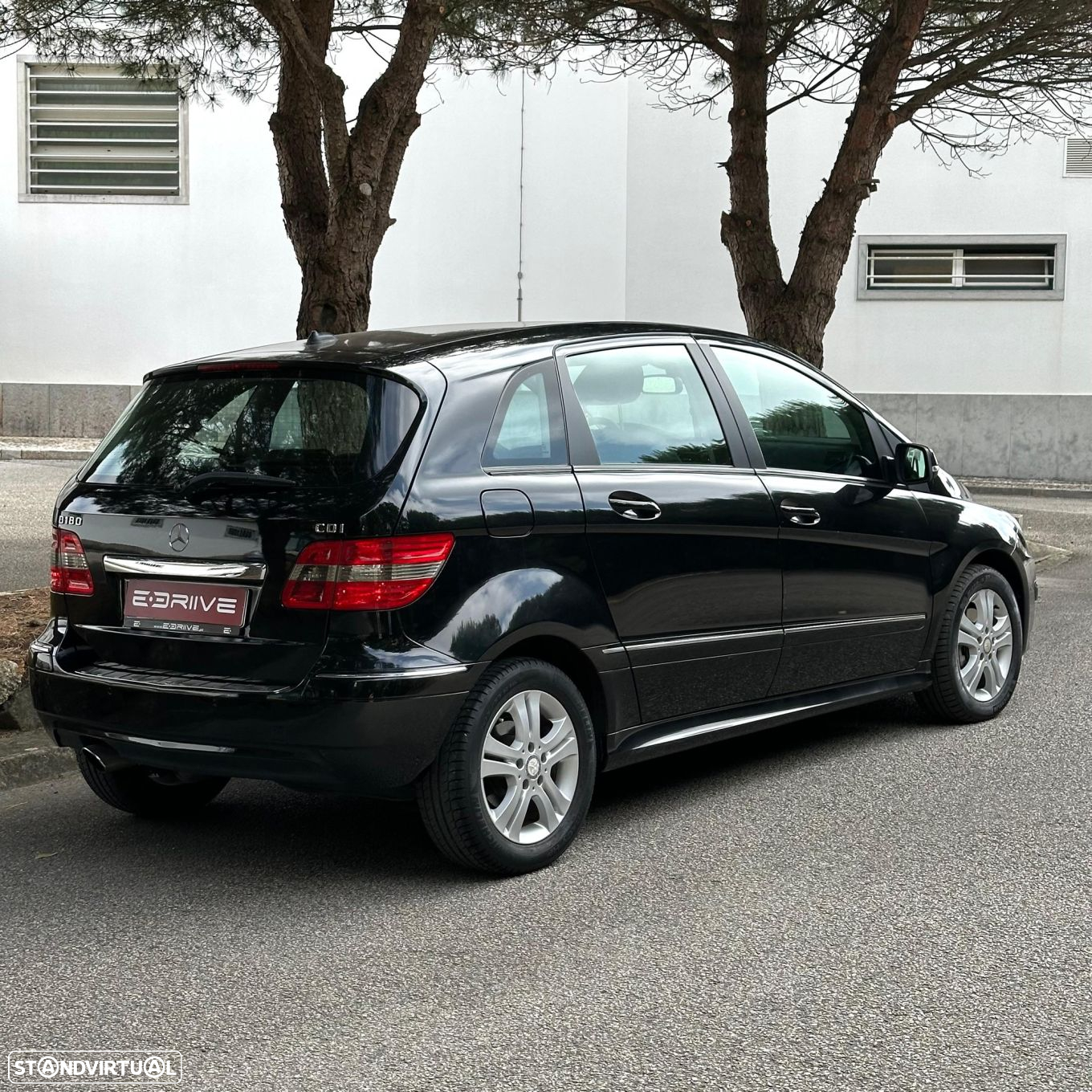 Mercedes-Benz B 180 - 8