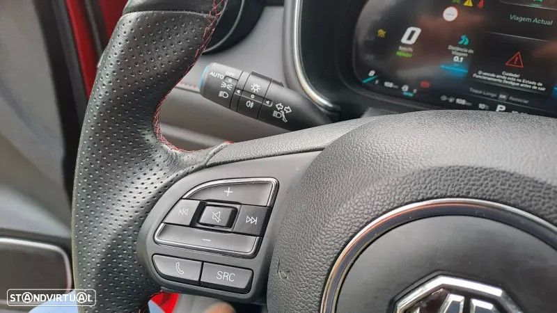 MG EHS 1.5 T-GDI Plug-in Hybrid Luxury - 32