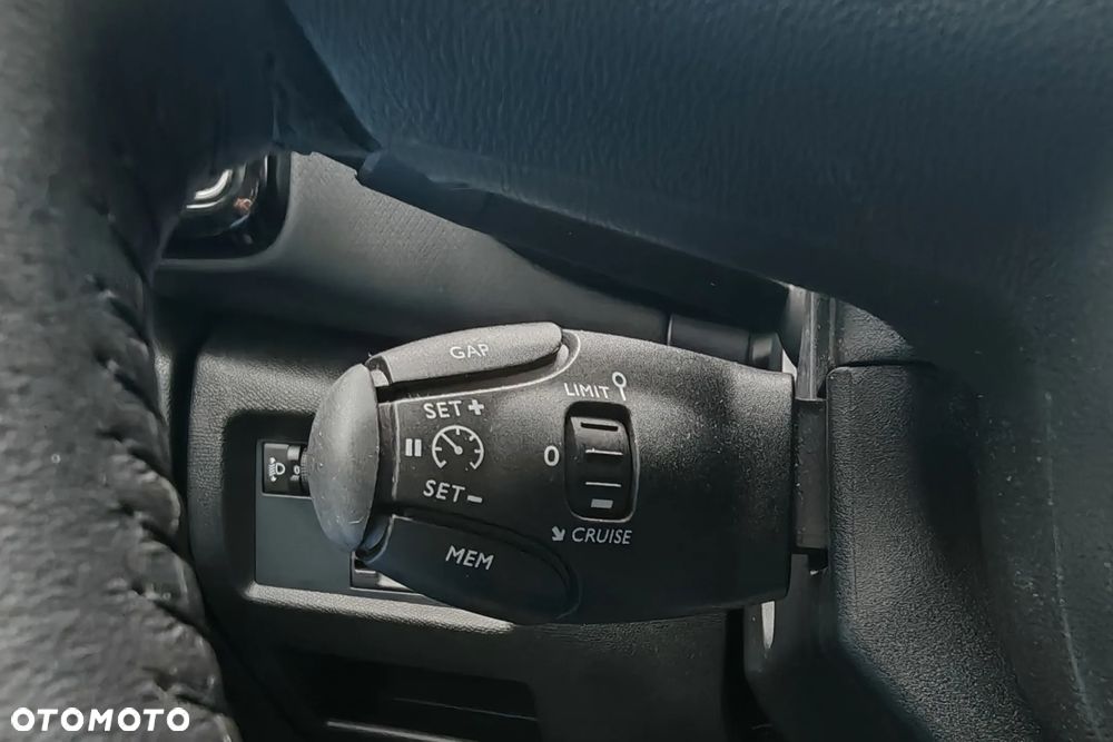 Citroën C5 Aircross 1.2 mHEV Max eDCT6 - 28
