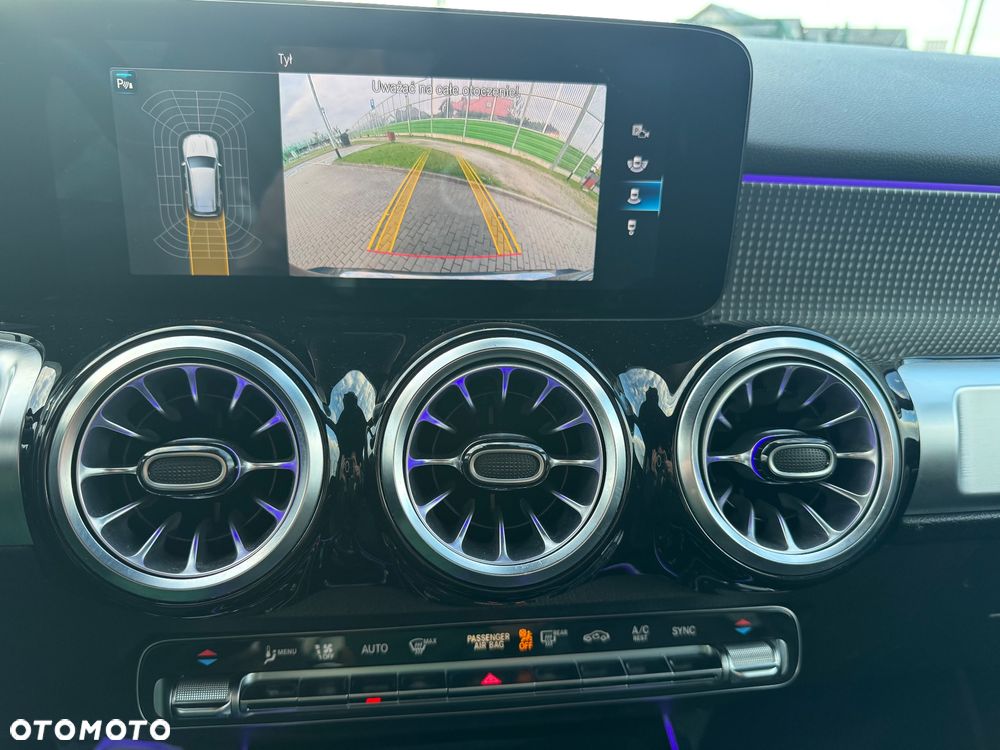 Mercedes-Benz GLB 200 d 8G-DCT Progressive Advanced - 17
