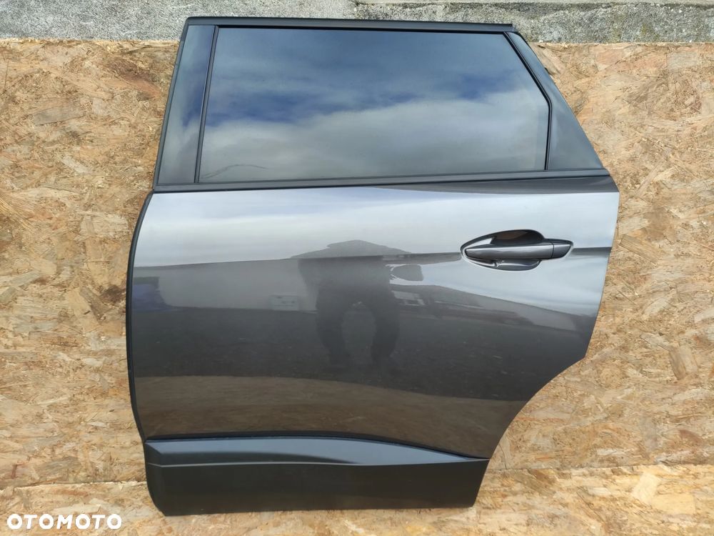 DRZWI LEWE TYŁ PEUGEOT 5008 II GT LAKIER EVLC