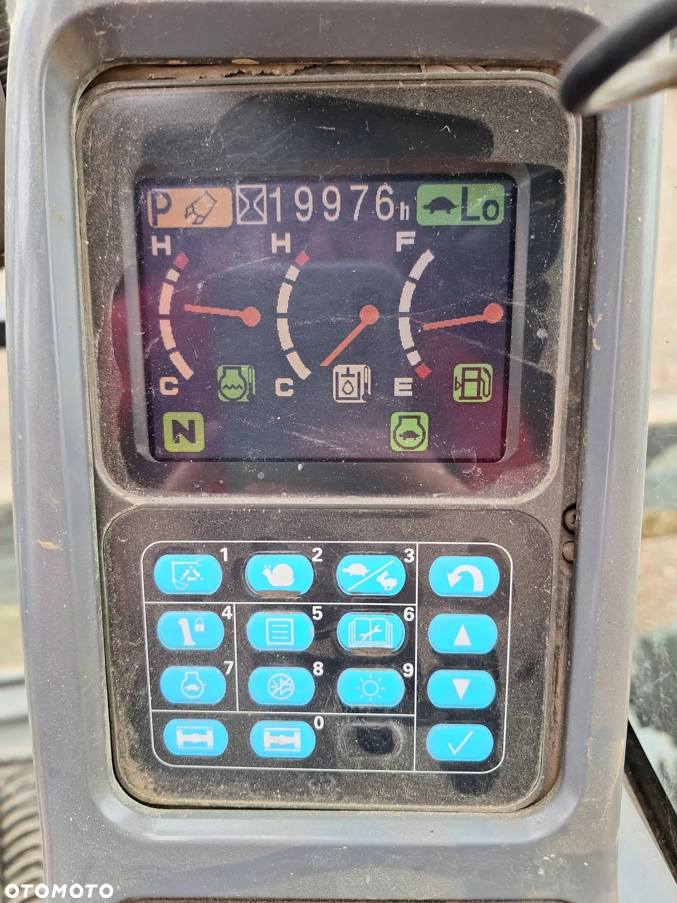 Komatsu PW 220 - 7E0 - 8
