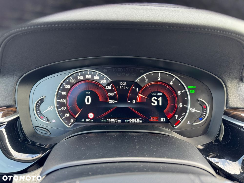 BMW Seria 5 530i xDrive Luxury Line - 36