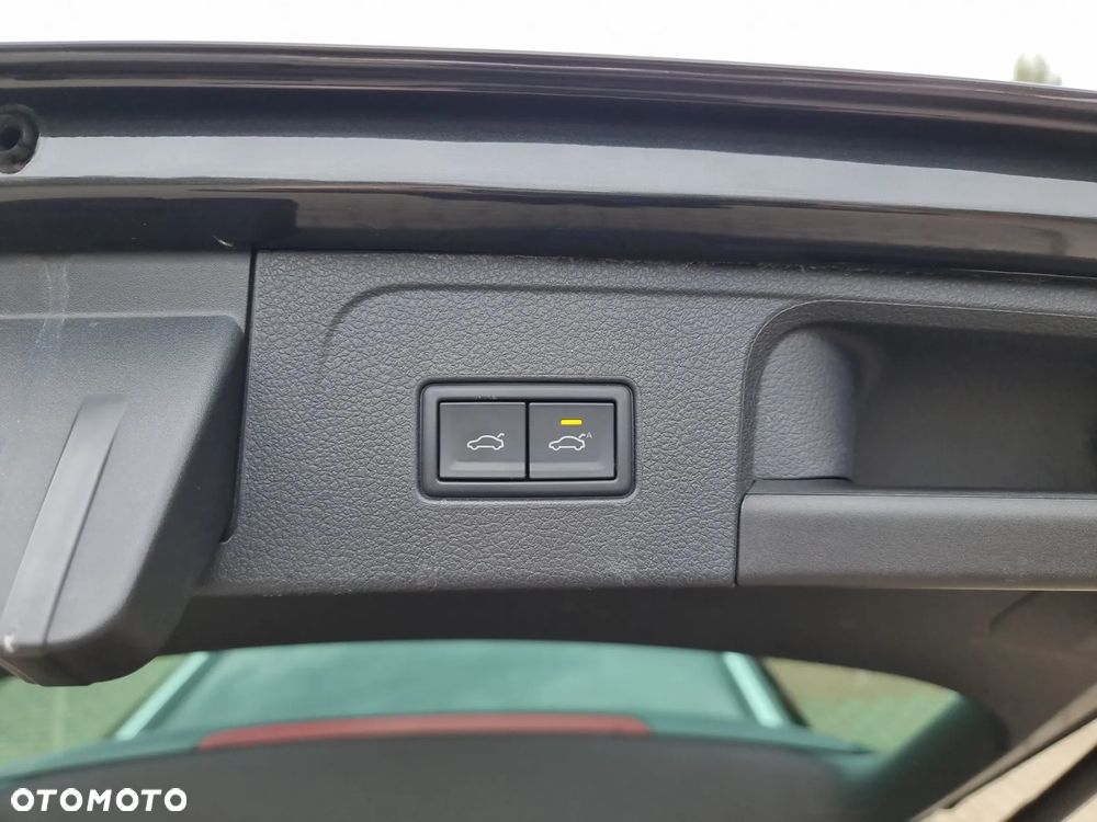 Volkswagen Passat 2.0 TDI 4Mot Elegance DSG - 13
