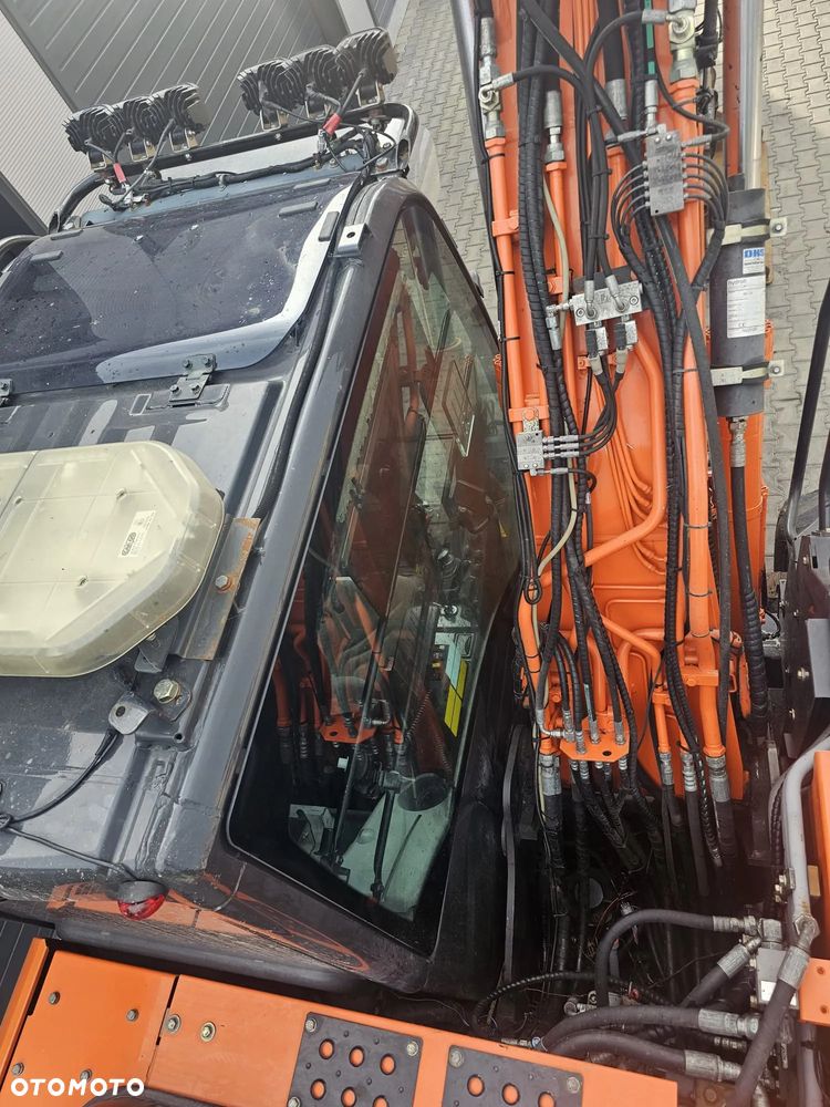 Hitachi ZX140W-5B - 19