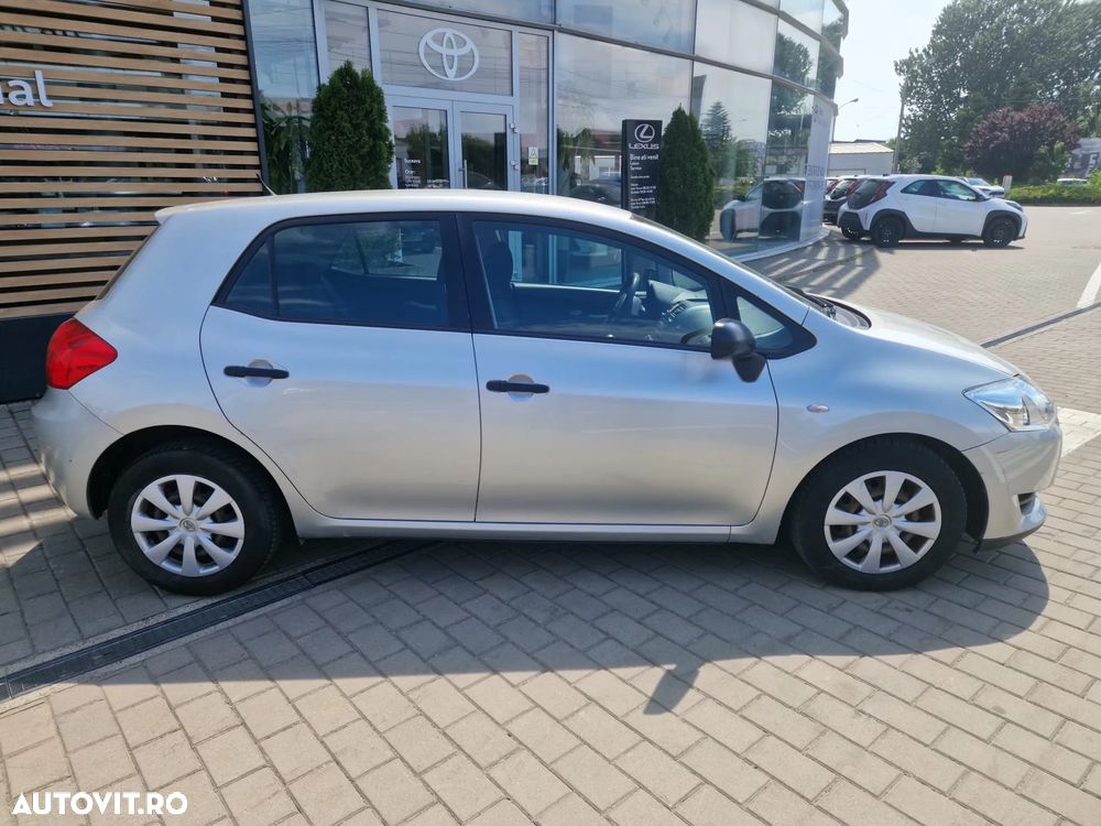 Toyota Auris 1.4 D-4D Luna Plus - 5
