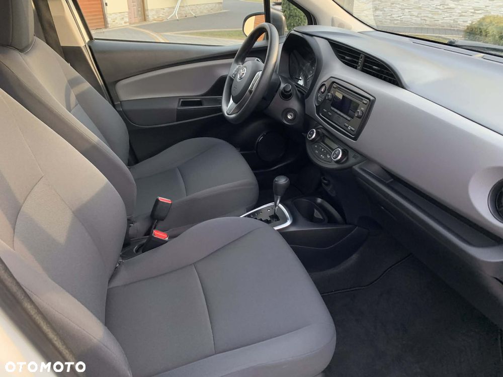 Toyota Yaris - 15