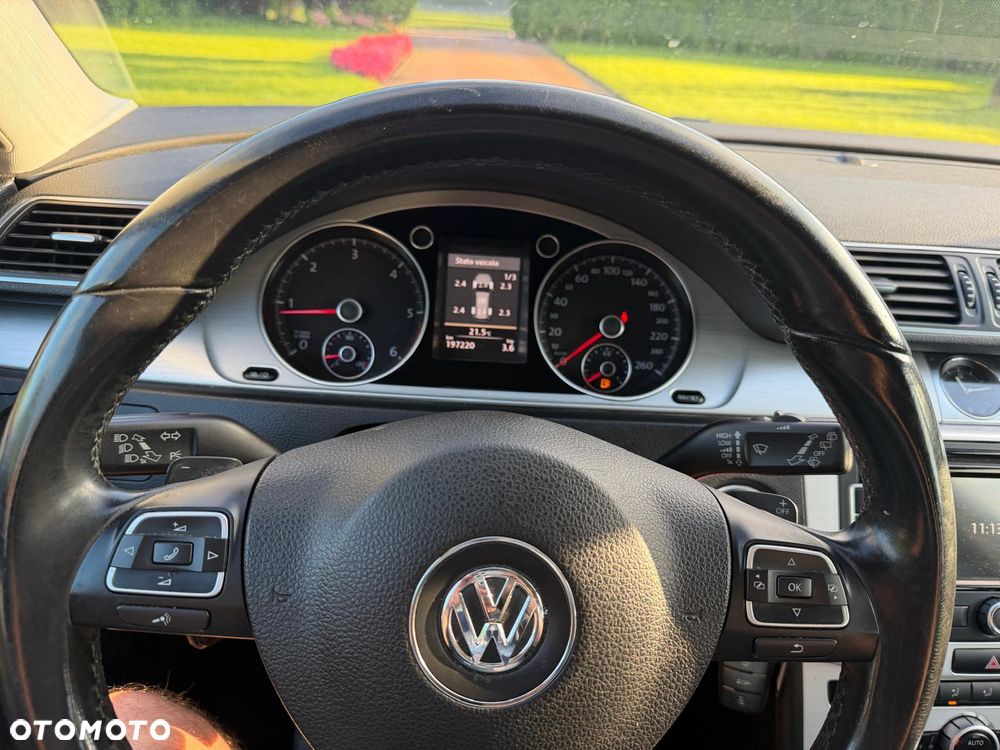 Volkswagen Passat Alltrack 2.0 TDI 4Motion DSG BlueMotion Tec - 15