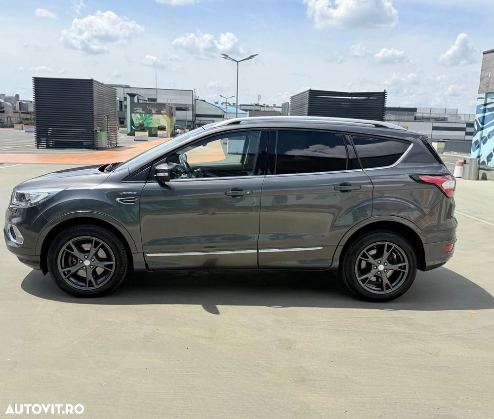 Ford Kuga - 2