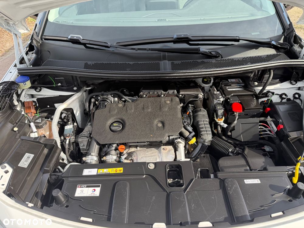 Peugeot 3008 1.5 BlueHDi Allure Pack S&S EAT8 - 20