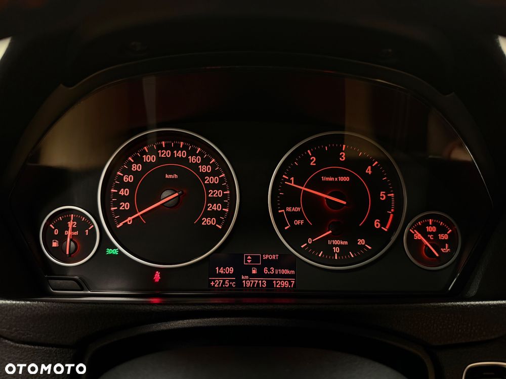 BMW Seria 3 318d xDrive Sport Line - 11