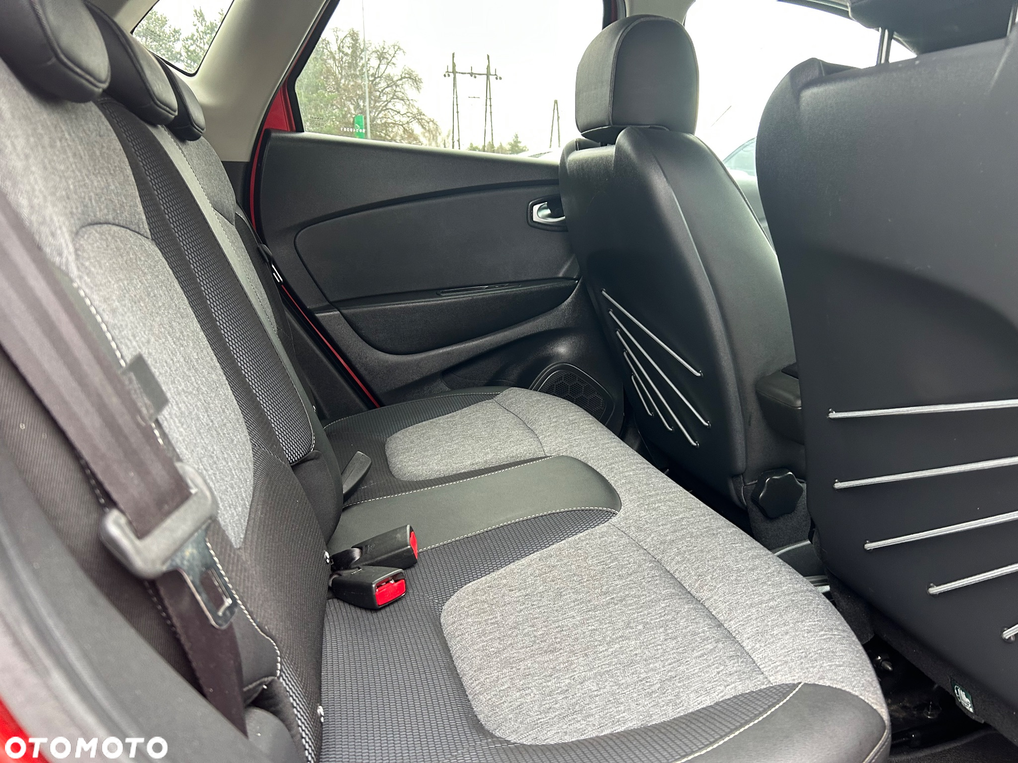 Renault Captur - 19