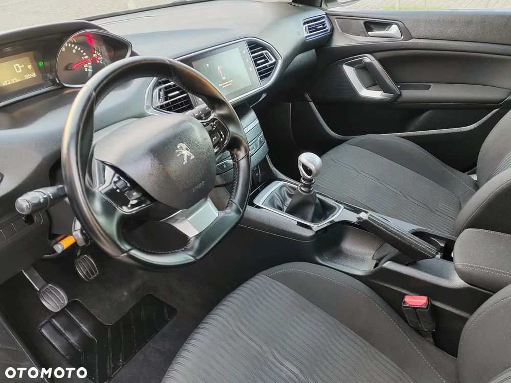 Peugeot 308 1.6 BlueHDi Allure S&S - 10