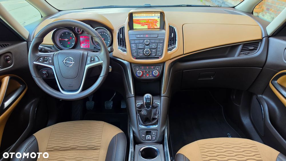 Opel Zafira 2.0 CDTI Cosmo - 8