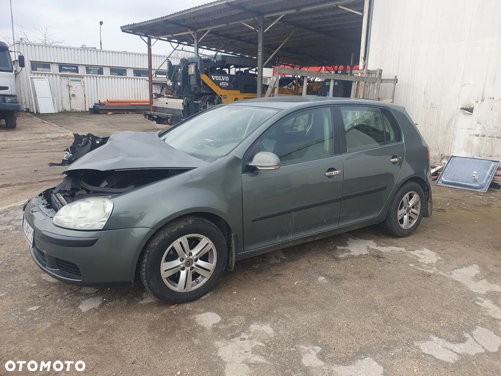 Volkswagen Golf 1.9 TDI Q-Line - 1