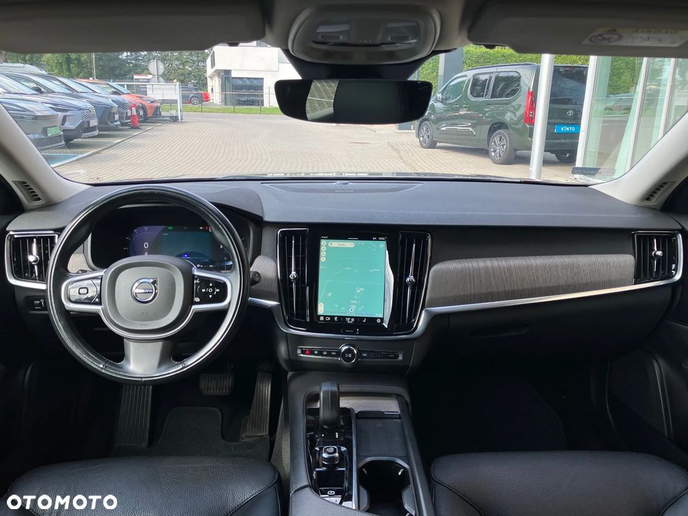 Volvo V90 Cross Country B5 D AWD Momentum Pro - 21