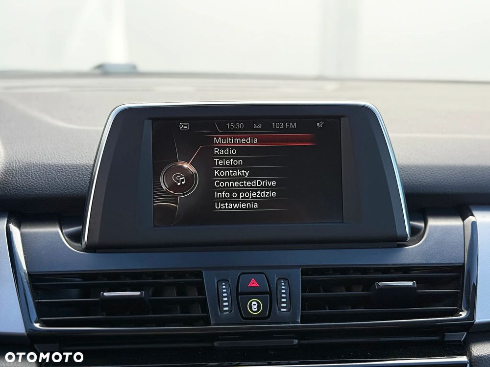 BMW Seria 2 216d Luxury Line - 26