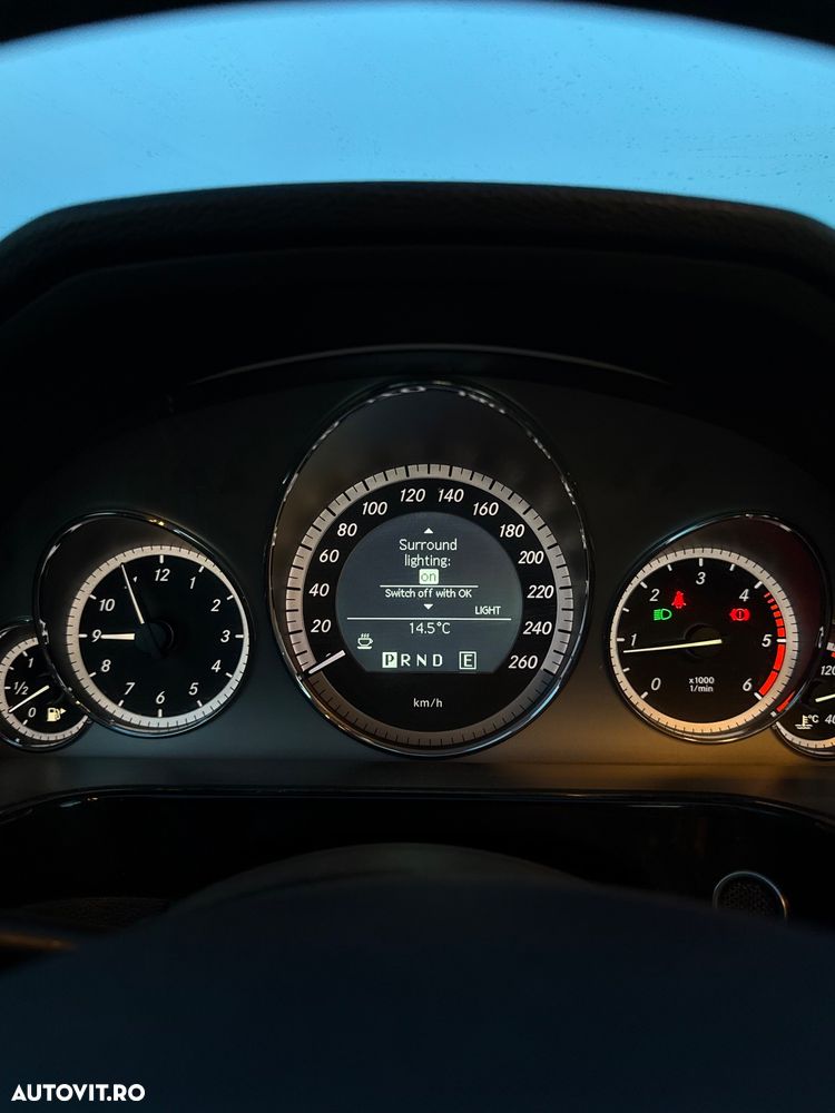 Mercedes-Benz E 220 CDI BlueEfficiency Aut. - 27