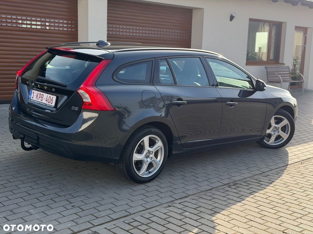 Volvo V60 D2 Drive-E Kinetic - 2