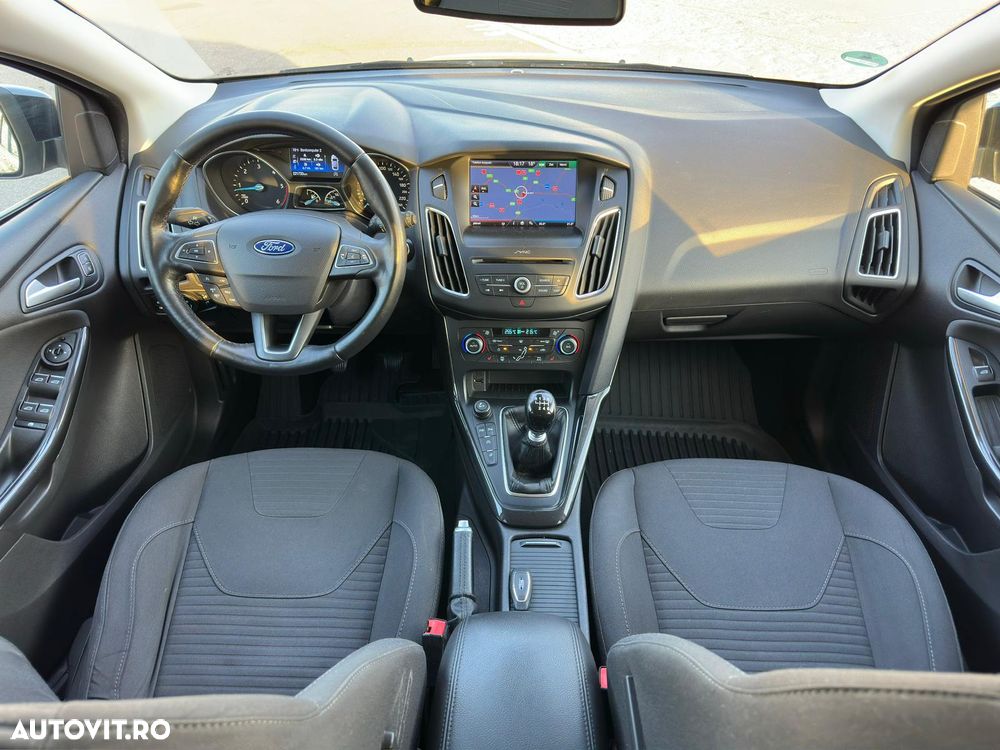 Ford Focus 1.5 TDCi DPF Start-Stopp-System Titanium - 6