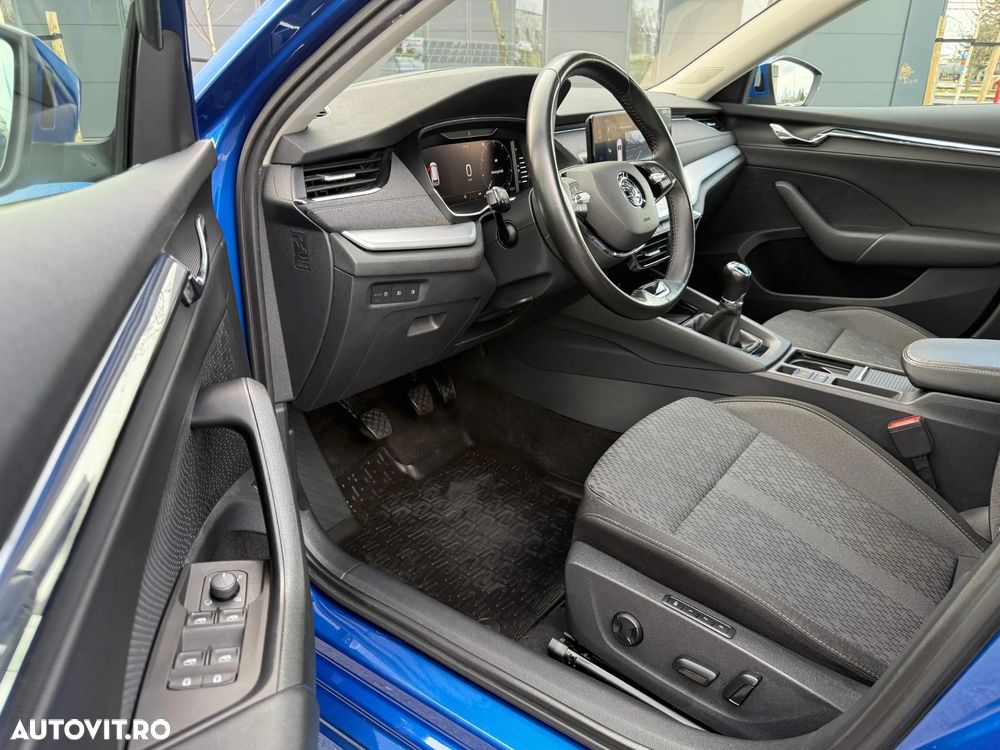 Skoda Octavia 2.0 TDI Premium Edition - 24