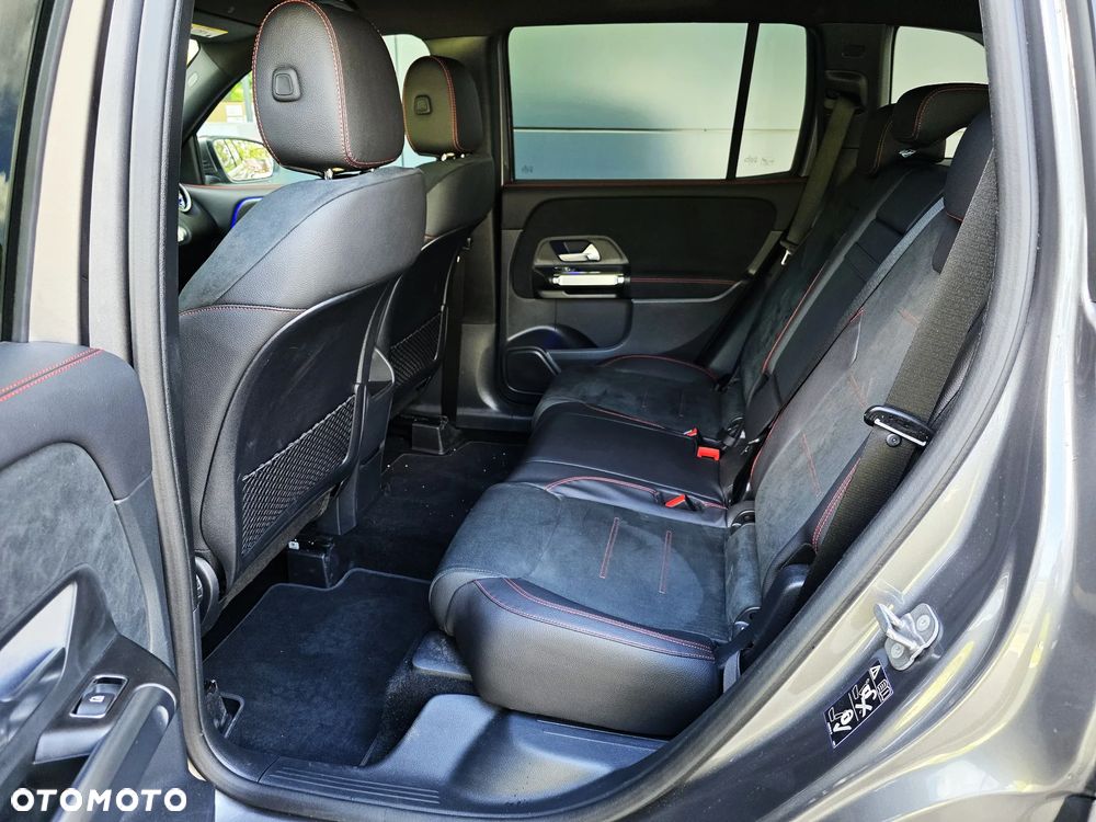 Mercedes-Benz GLB 200 AMG Line 7G-DCT - 15