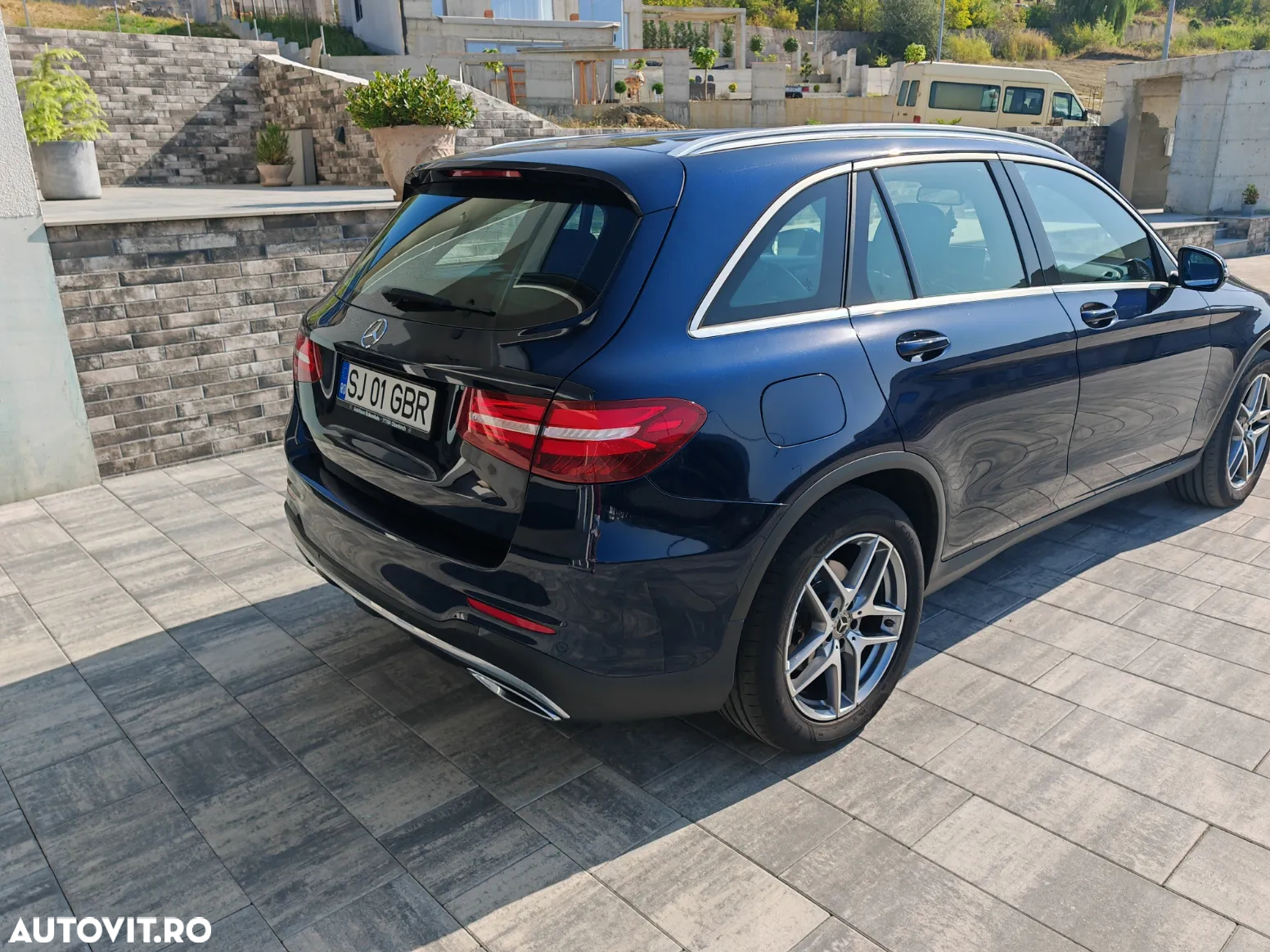 Mercedes-Benz GLC 250 d 4Matic 9G-TRONIC AMG Line - 3