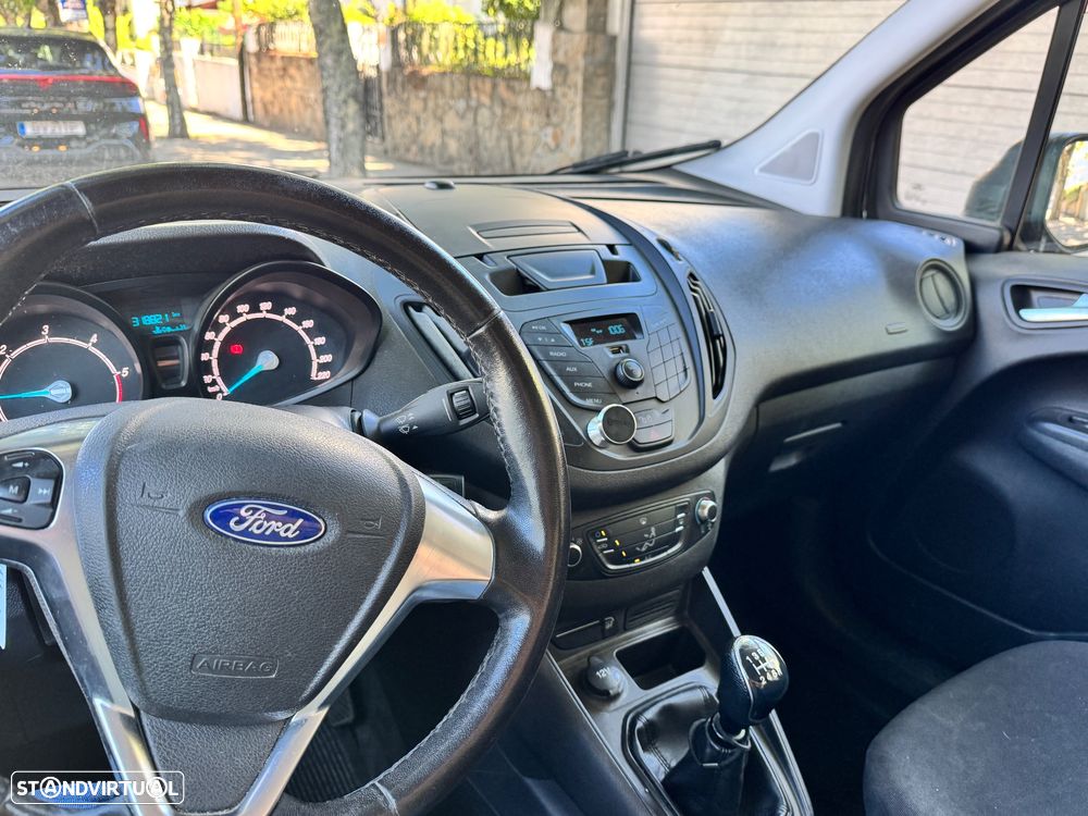 Ford Courier 1.5  Tdci - 4