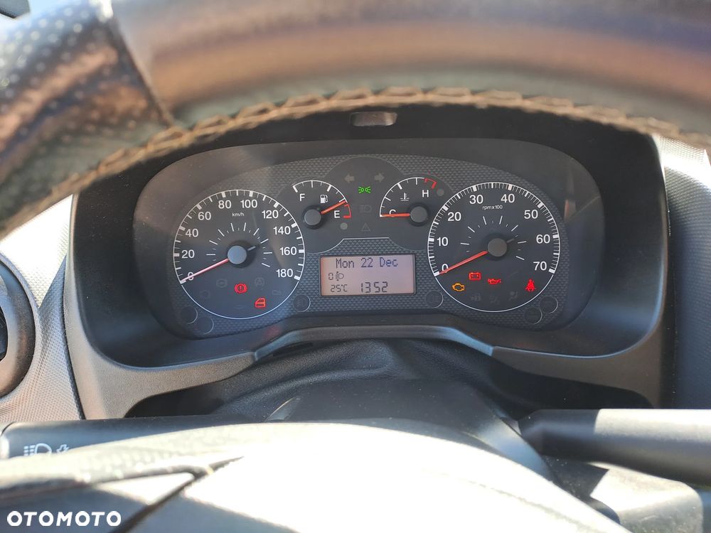 Fiat Qubo - 10