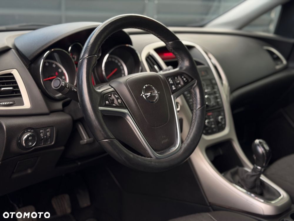 Opel Astra 1.4 Turbo - 12