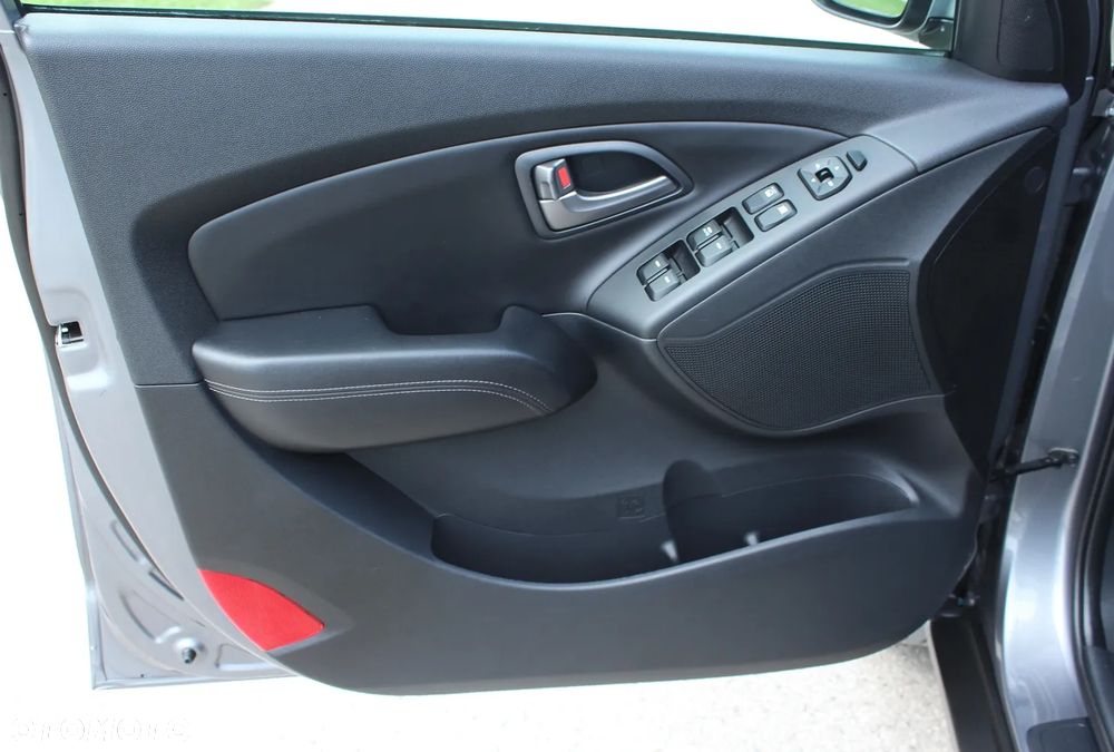 Hyundai ix35 1.7 CRDi 2WD Fifa World Cup Edition - 29