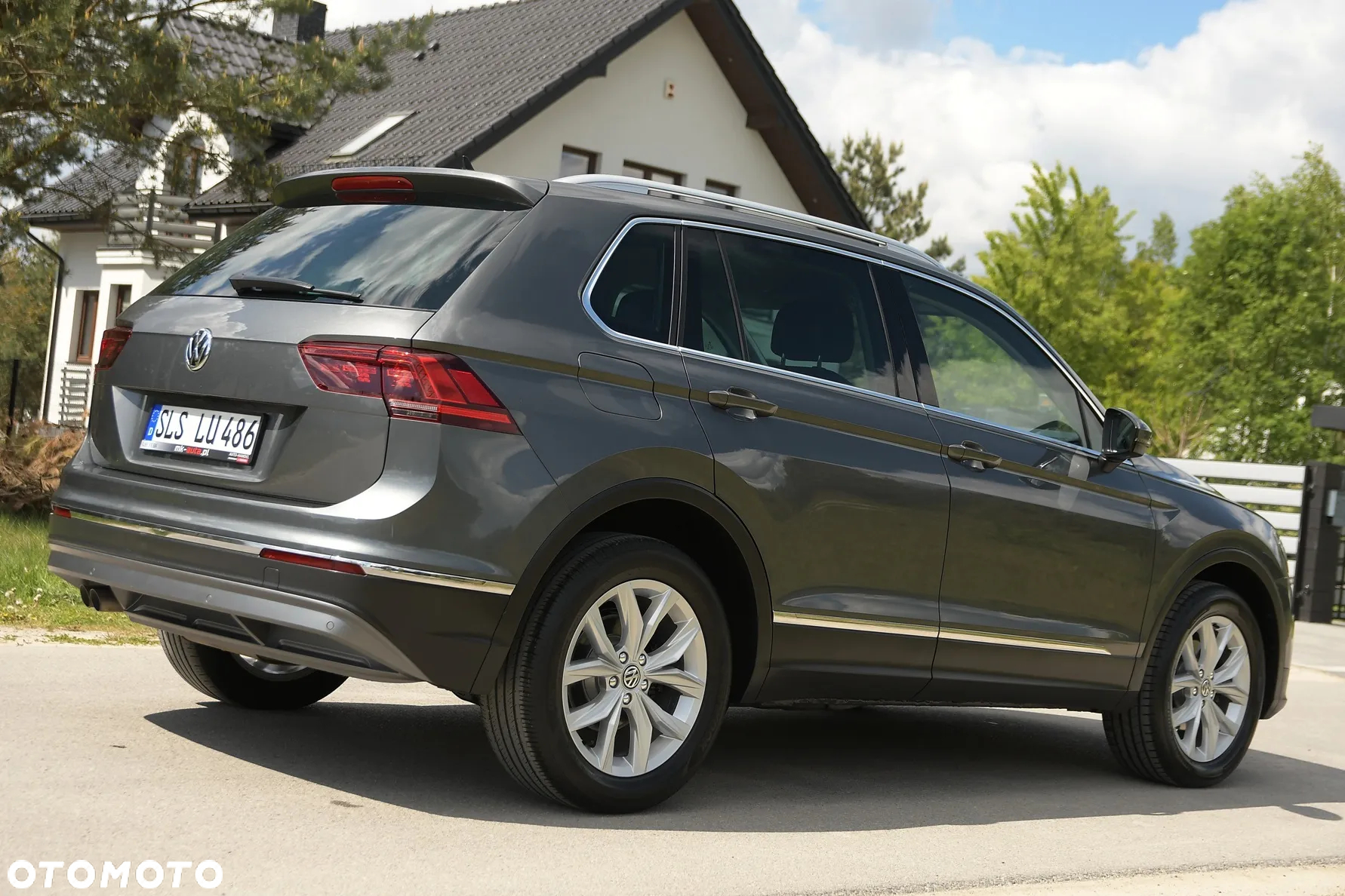 Volkswagen Tiguan - 11