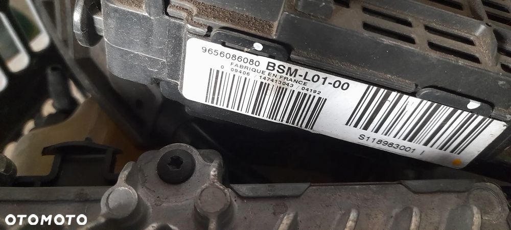 PEUGEOT 407 silnik wycieraczek lewy prawy - 4