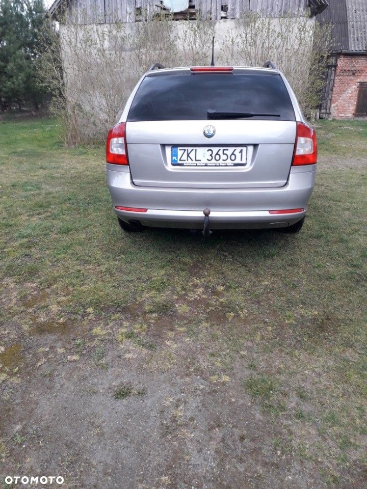 Skoda Octavia 2.0 TDI DPF DSG FAMILY - 3
