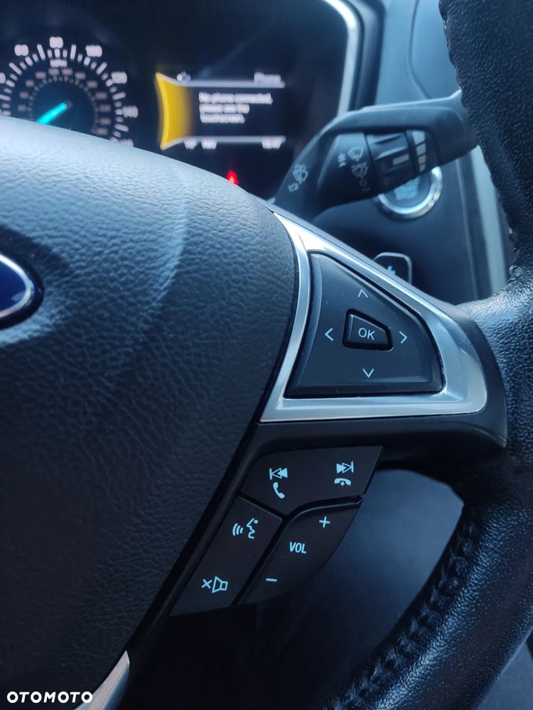 Ford Fusion 2.0 EcoBoost Titanium - 18