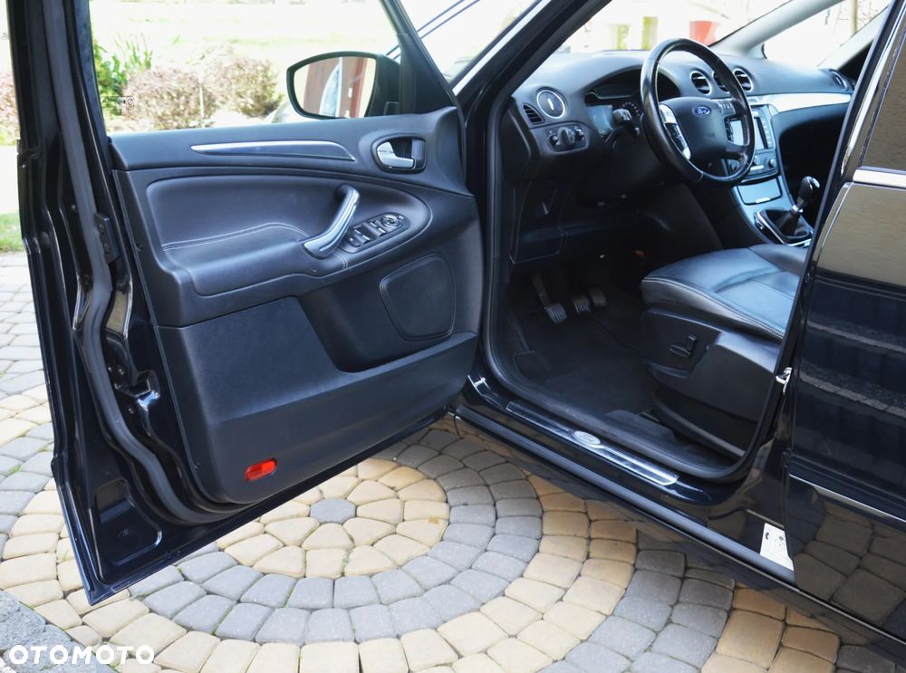 Ford S-Max - 10