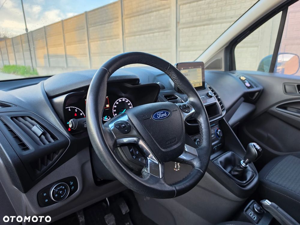 Ford Tourneo Connect - 8