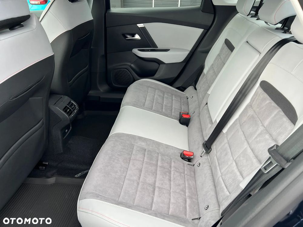 Citroën C4X 1.2 mHEV Max eDCT6 - 11