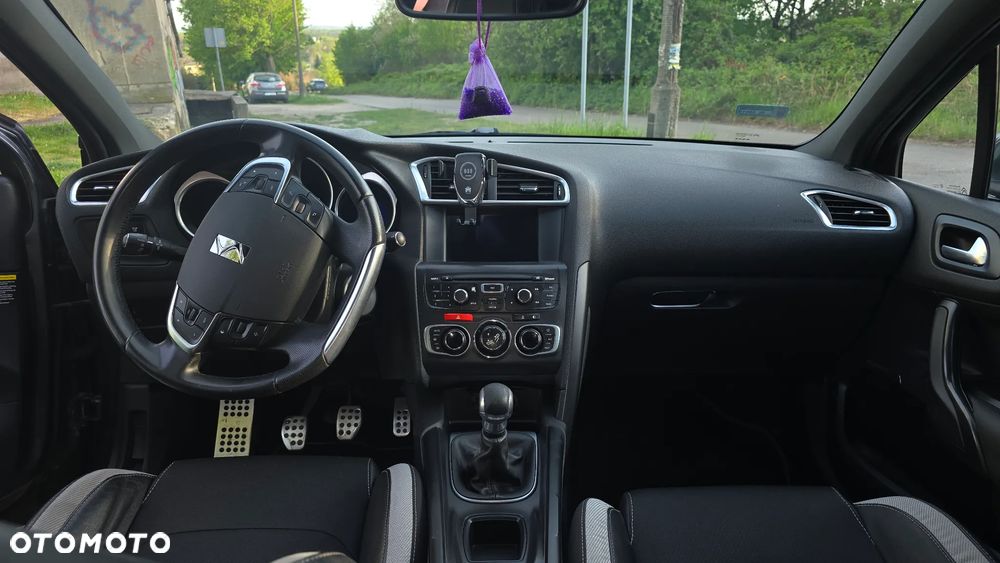 Citroën DS4 1.6 VTi SoChic - 5