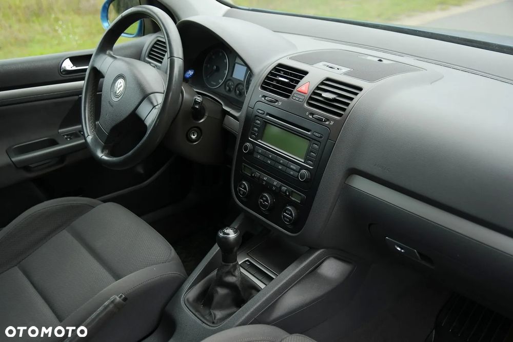 Volkswagen Golf - 15