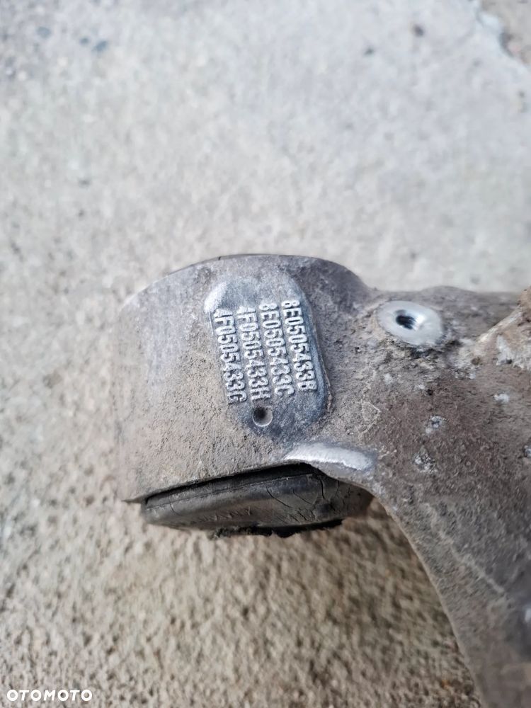 Zwrotnica Piasta Zawieszenie Koła Lewa/Prawa Lewy Tył Audi A6 C6 - 17