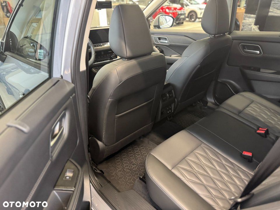 Nissan X-Trail - 8