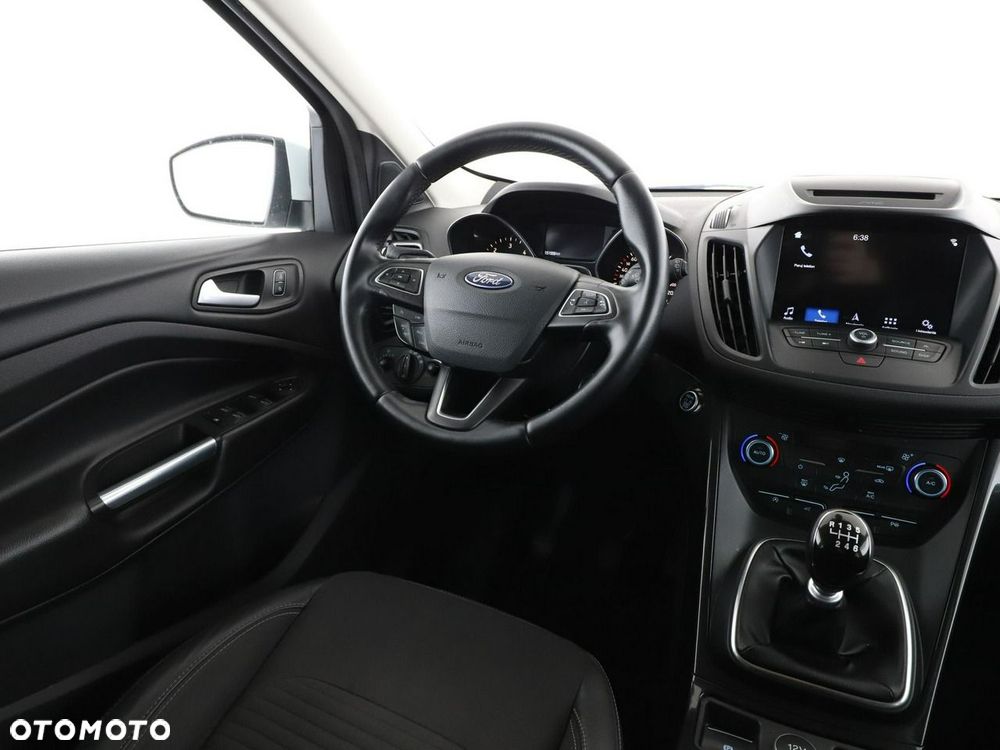 Ford Kuga 2.0 TDCi 2x4 Business Edition - 17